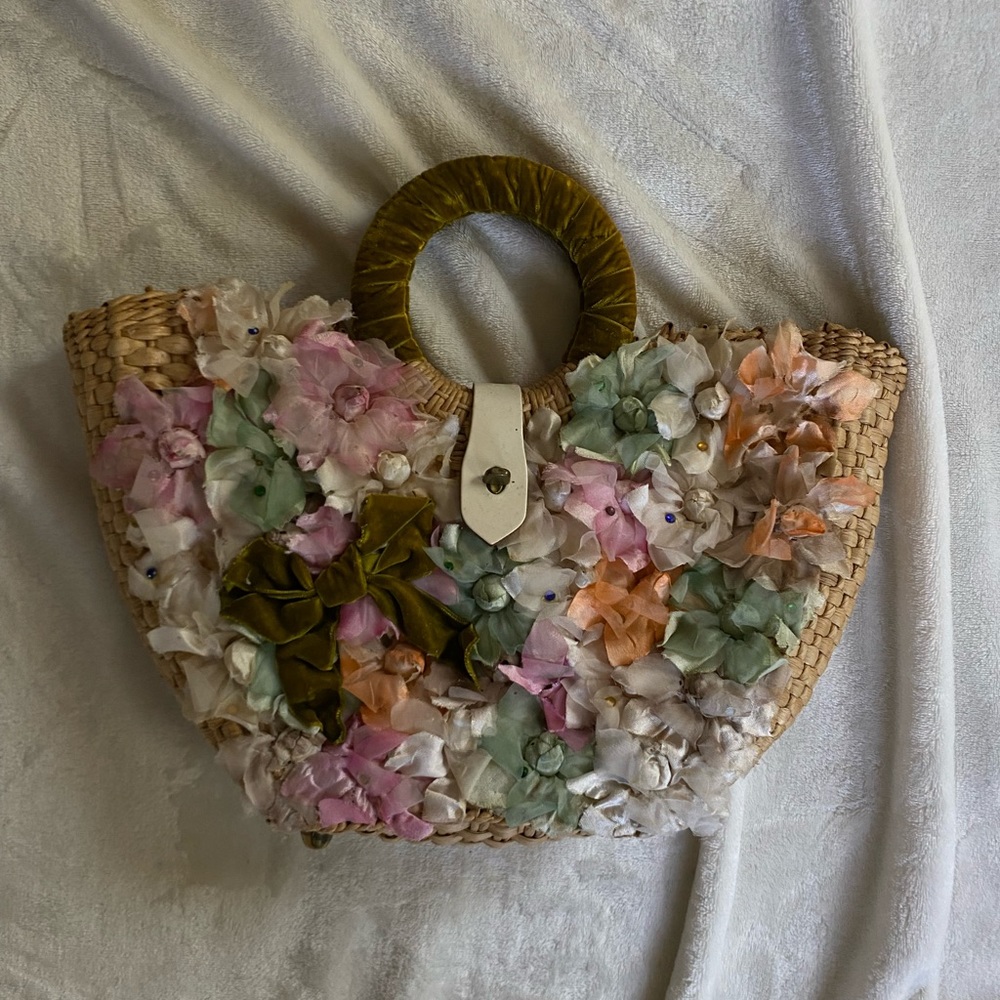 1950s "Straw World" Silk Flower Purse